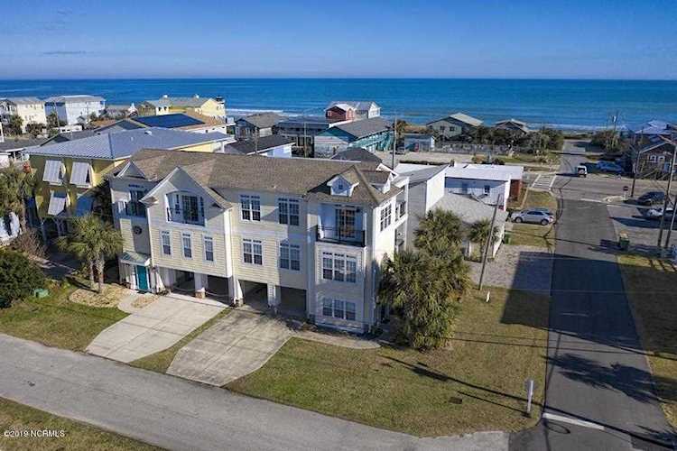 302 N 3rd Avenue Kure Beach, NC 28449