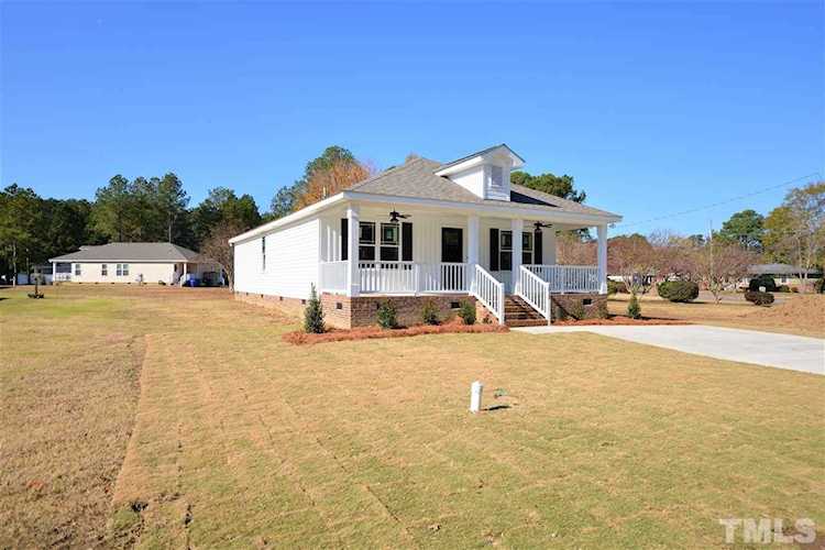 1012 E Maplewood Street Benson, NC 27504 | MLS 2261065 Photo 1
