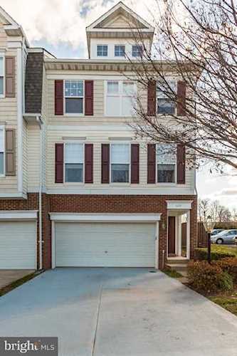 8151 Cello Way Manassas, VA 20111