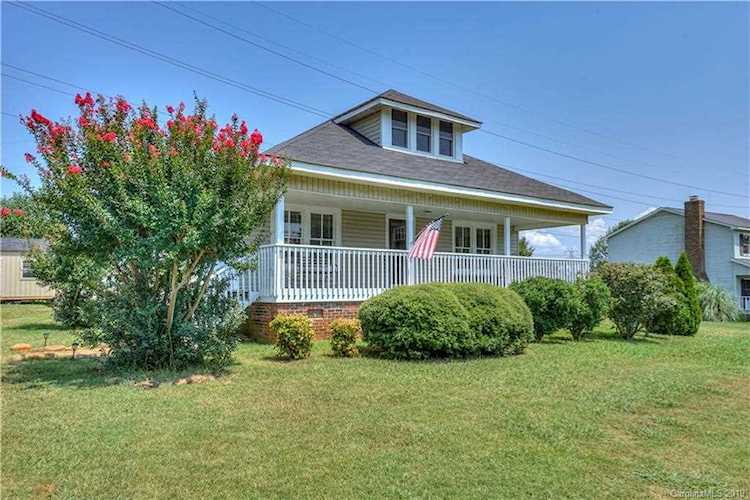 123 Charleston Dr Mooresville, NC 28117