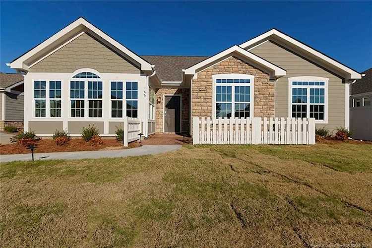 166 Nandina Ct Fayetteville, NC 28311