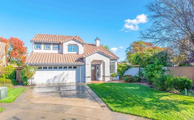 42 Sea Breeze Court Napa, CA 94559