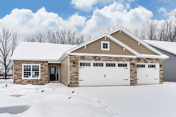 1483 Stratford Court Winona Lake, IN 46590
