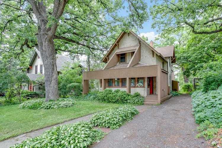 1433 Raymond Avenue Saint Paul, MN 55108