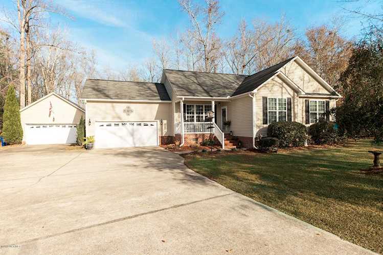 95 Pirate Cove Road Washington, NC 27889