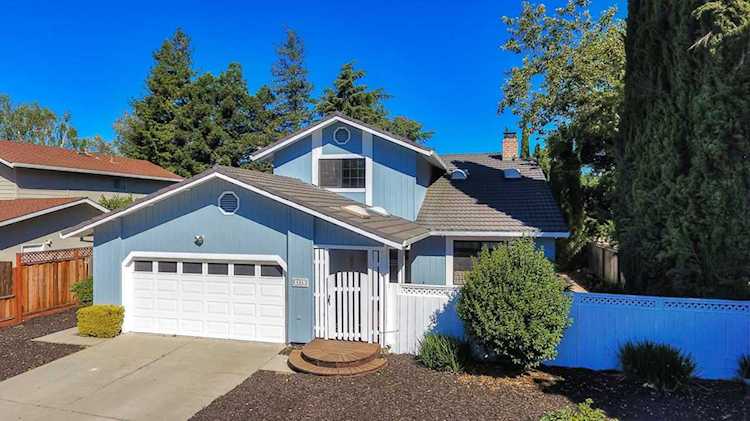 495 Diana Avenue Morgan Hill, CA 95037 | MLS 52203166 Photo 1