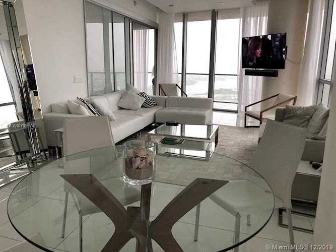 1100 Biscayne Blvd #4601 Miami, FL 33132