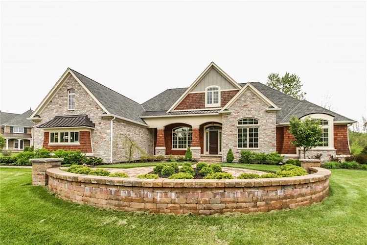 6344 Boulder Springs Court Zionsville, IN 46077