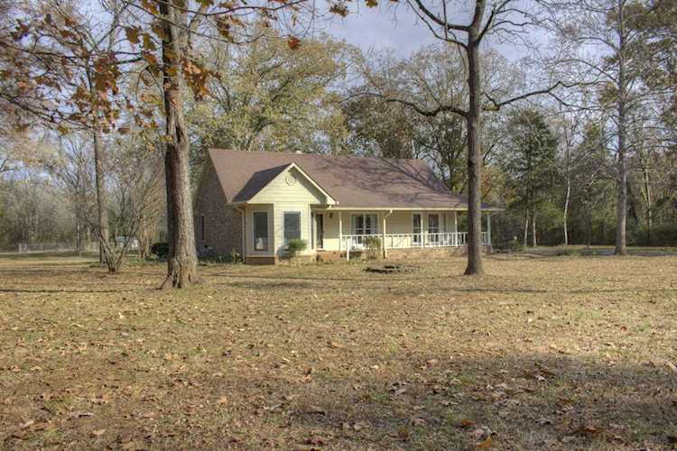 5046 Willowbend Dr Murfreesboro, TN 37128 | MLS 2101195 Photo 1