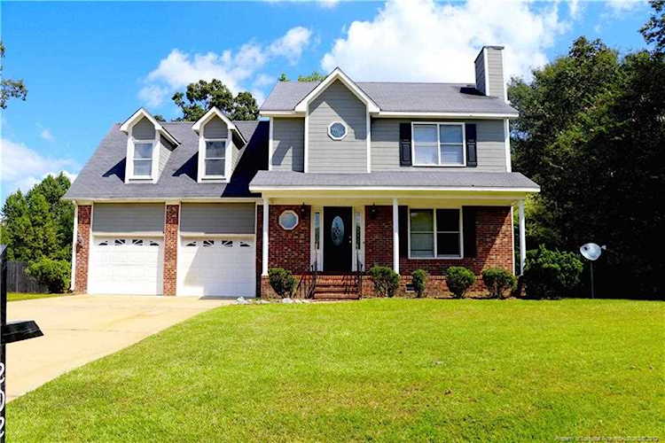 202 Oakbluff Dr Raeford, NC 28376 | MLS 616207 Photo 1