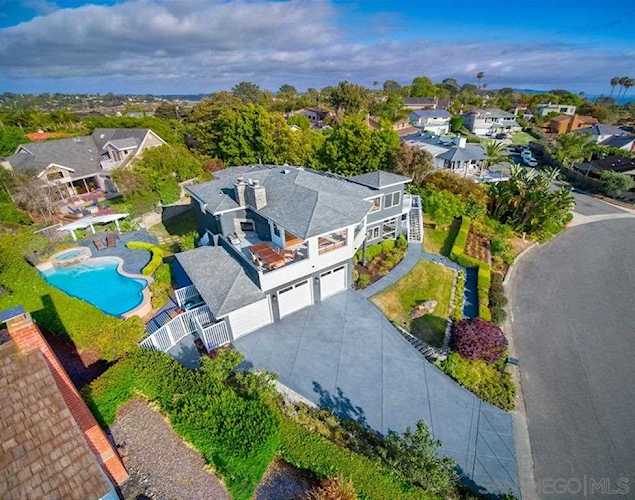 134 Brookdale Solana Beach, CA 92075