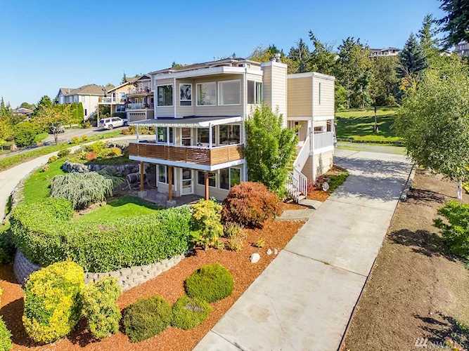 10613 Marine View Dr Mukilteo, WA 98275