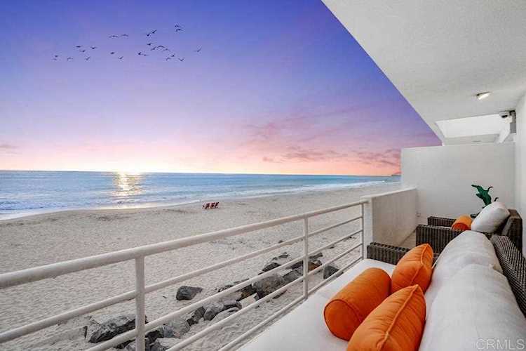 1750 Ocean Front Del Mar, CA 92014