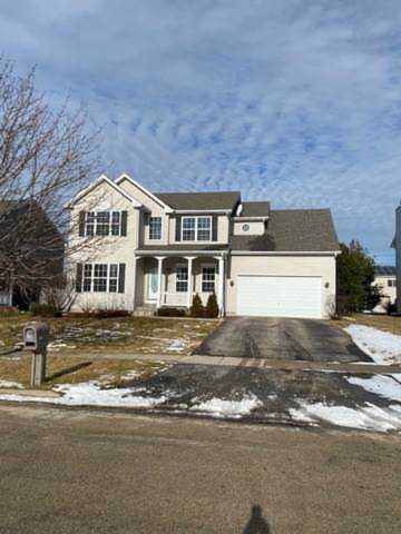 244 Cascade Dr Crystal Lake, IL 60012