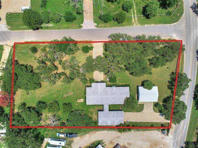 15701 La Hacienda Dr Austin, TX 78734