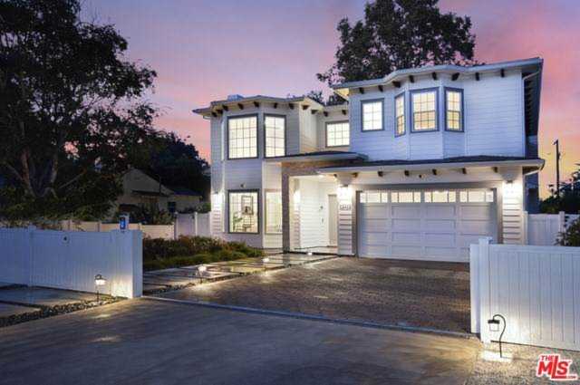 12415 Landale Street Studio City, CA 91604