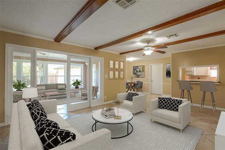 10703 Wickersham Ln Houston, TX 77042
