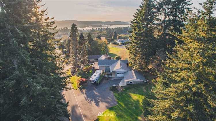 47 Clover St Cathlamet, WA 98612 MLS# 1532368 | PNWR.com Photo 1
