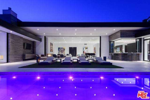9200 Swallow Drive Los Angeles, CA 90069
