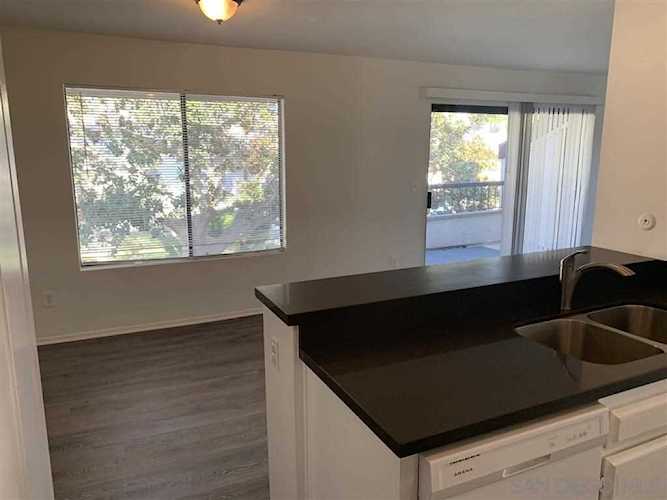 450 W Vermont Ave 402 Escondido Ca 92025 Mls 190052232