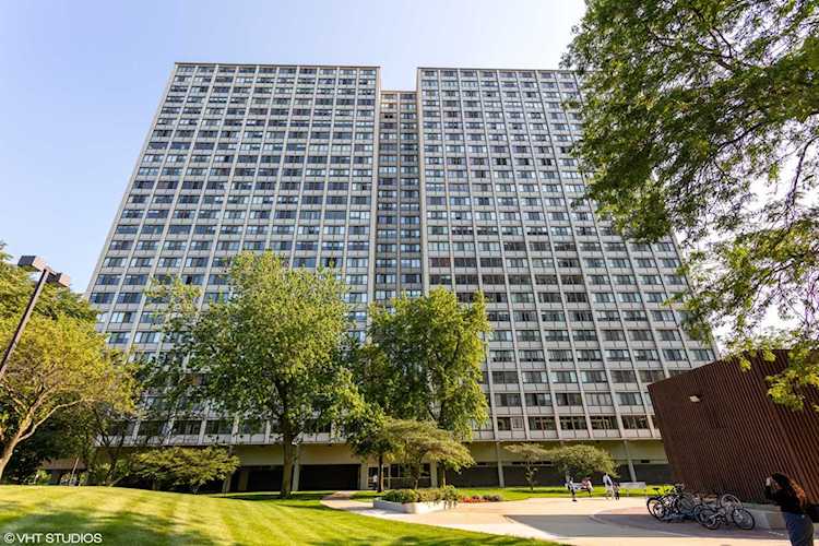 4850 S Lake Park Ave #804 Chicago, IL 60615
