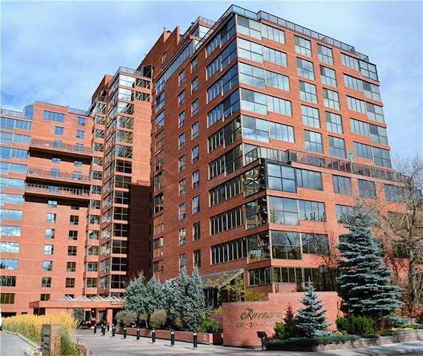 318 26 Avenue SW #306 Calgary, AB T2S 2T9