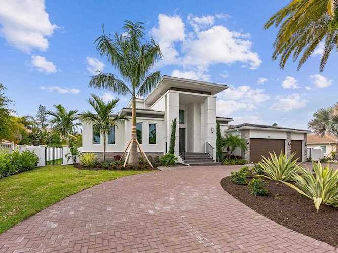 562 Bird Key Drive Sarasota, FL 34236