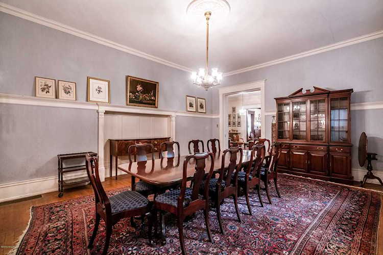 2215 Carolina Ave Louisville KY 40205 MLS1550286