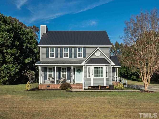 2004 Arrowwood Circle Clayton, NC 27520 | MLS 2288463 Photo 1
