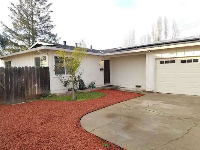 25 Parkwood Dr Watsonville, CA 95076 | MLS ML81772337 Photo 1