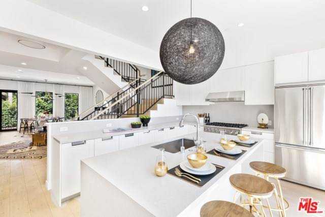 4715 Wilshire Los Angeles, CA 90010