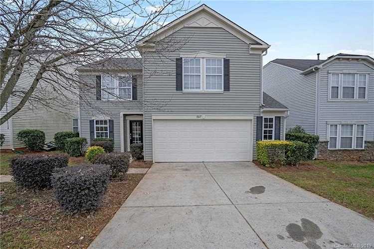 8817 NE Oak Dr Charlotte, NC 28269