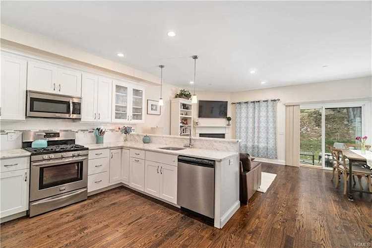 292 Boulder Ridge Road Lewisboro, NY 10590