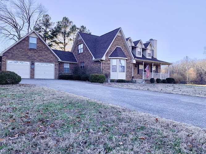 1330 Garretsburg Clarksville, TN 37042 | MLS 2111356 Photo 1