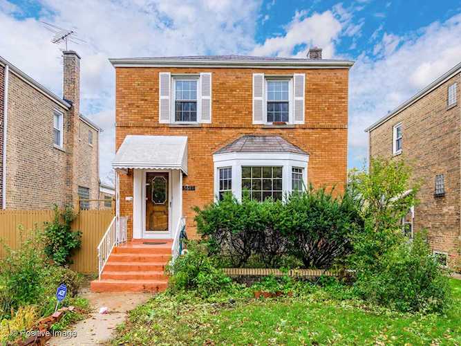 5647 W Roscoe St Chicago, IL 60634