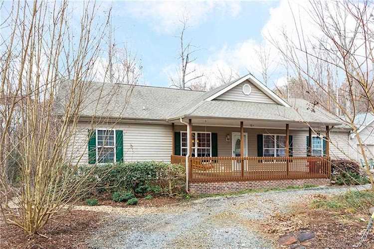 225 Starling Rd Lake Lure, NC 28746