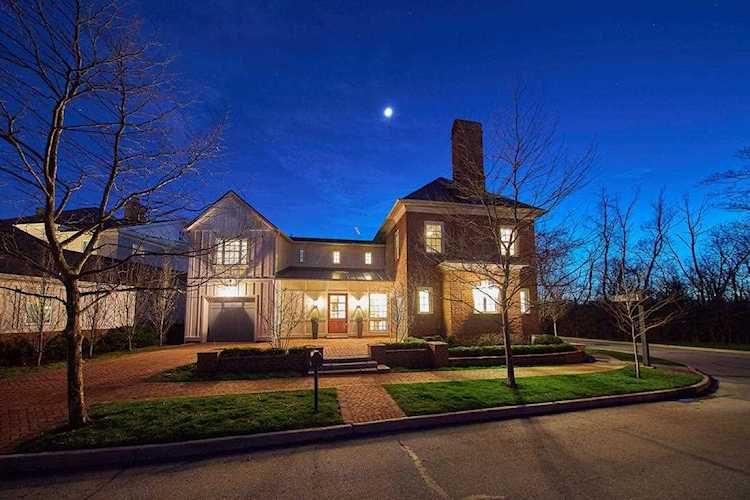 37 Ealy Crossing New Albany, OH 43054