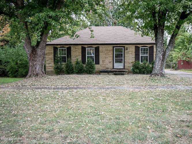 9106 Cinderella Ln Louisville, KY 40229 | MLS 1543926 Photo 1