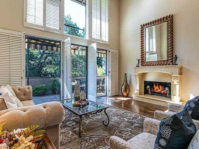 1 Brent Court Menlo Park, CA 94025