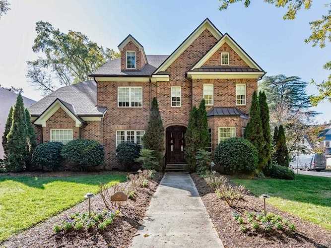 261 Ridgewood Ave Charlotte, NC 28209