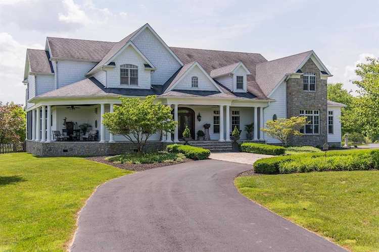 525 Lucas Lane Frankfort, KY 40601