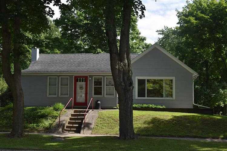 553 W Middle St Chelsea, MI 48118