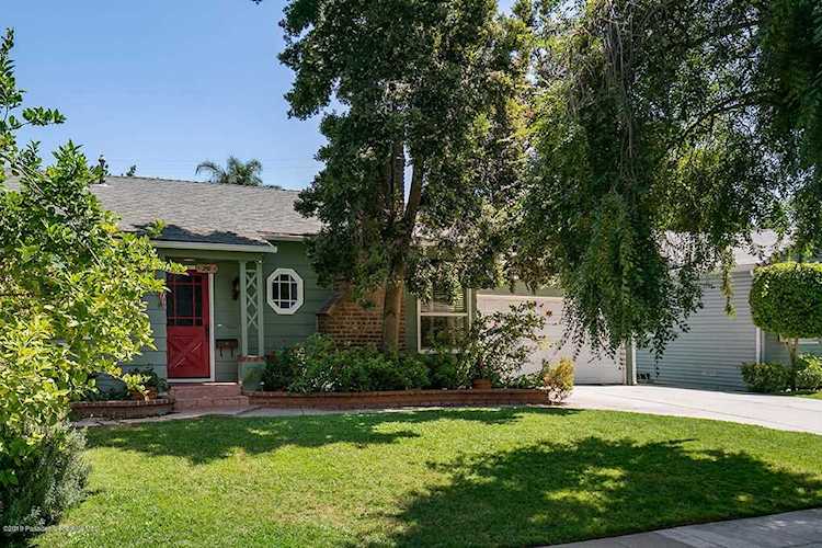 340 W Elm Avenue Burbank, CA 91506