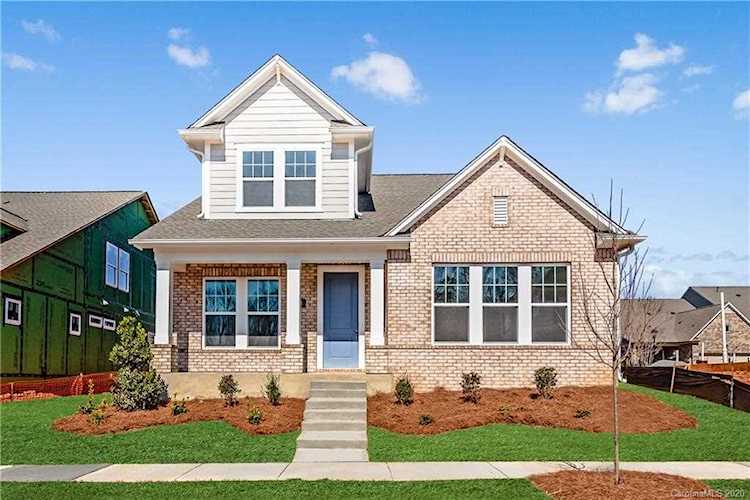 1033 Greenbridge Dr Matthews, NC 28105 | MLS 3580095 Photo 1