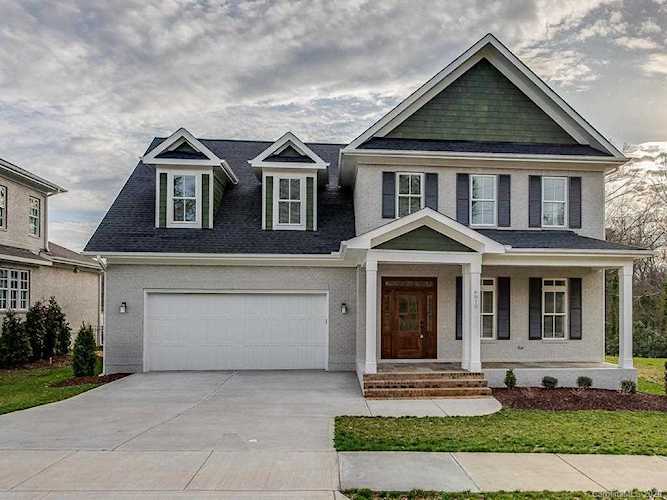 6810 W Providence Ln Charlotte, NC 28226