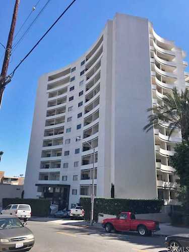 7250 Franklin Avenue #406 Los Angeles, CA 90046