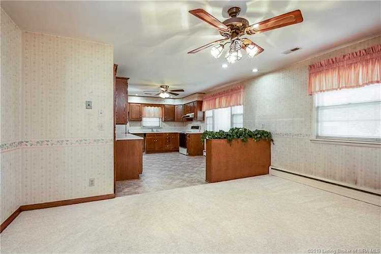 5190 Edwardsville Galena Rd Floyds Knobs, IN 47119 MLS 2019011083