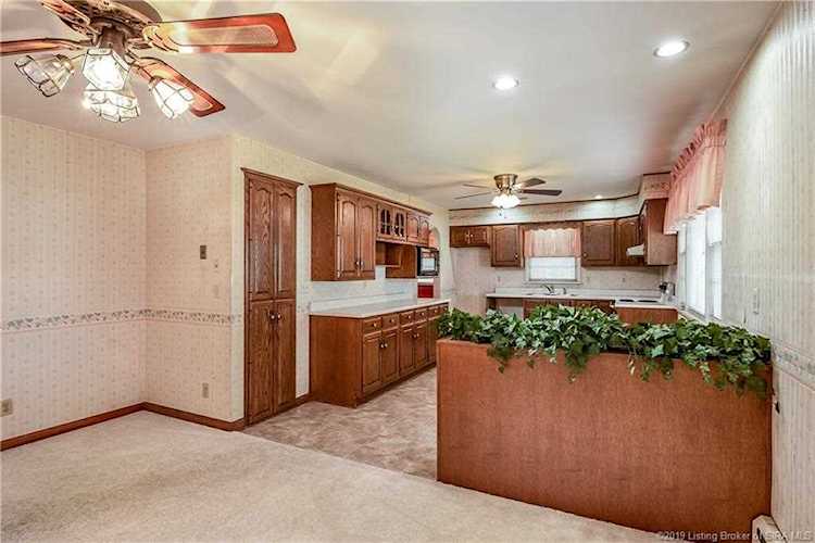 5190 Edwardsville Galena Rd Floyds Knobs, IN 47119 MLS 2019011083