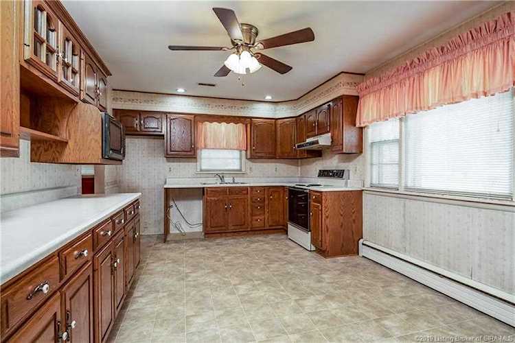 5190 Edwardsville Galena Rd Floyds Knobs, IN 47119 MLS 2019011083