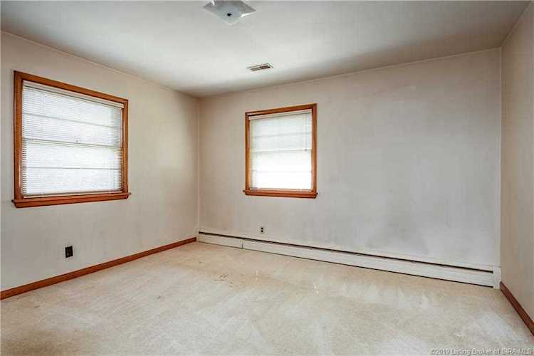 5190 Edwardsville Galena Rd Floyds Knobs, IN 47119 MLS 2019011083